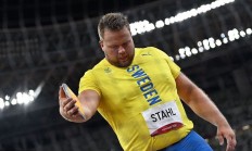 星空体育新闻-瑞典田径选手力夺冠军，势不可挡！