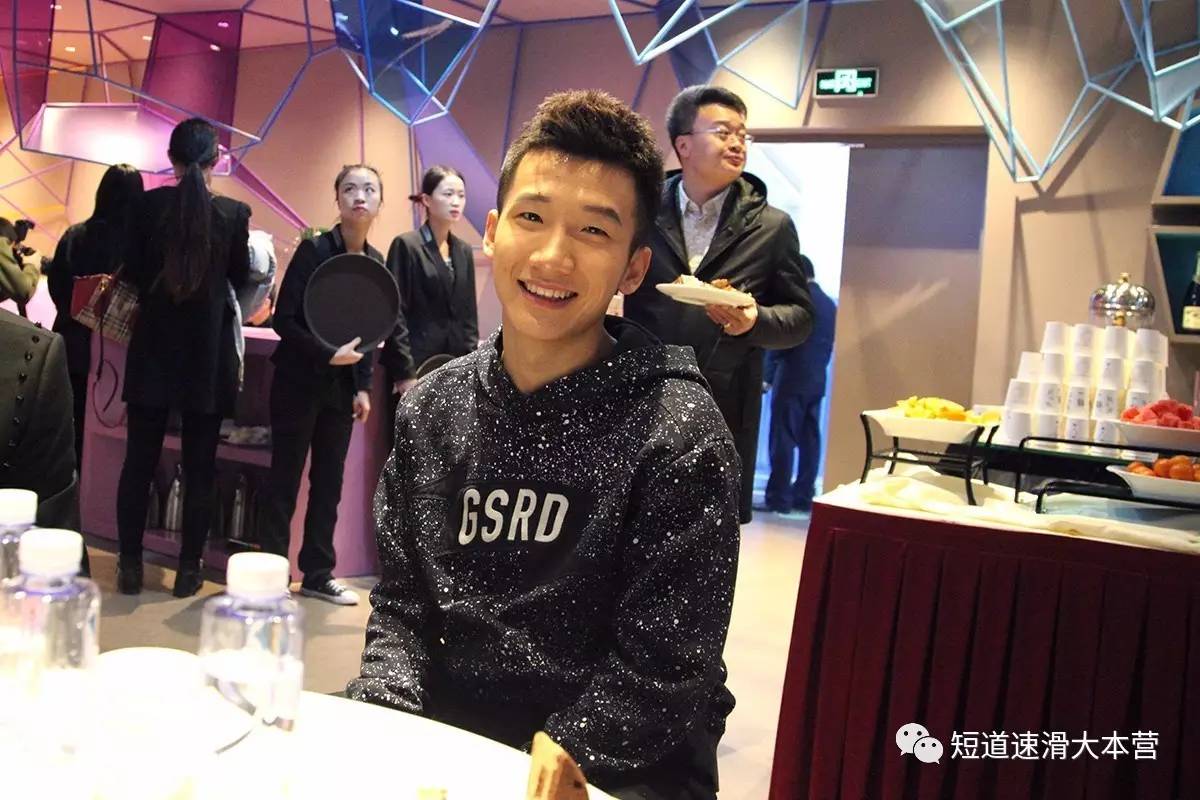 球场上的风云人物，谁能笑到最后？的简单介绍