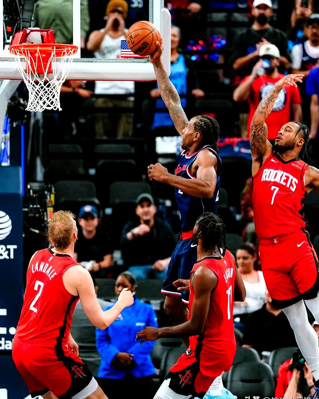 包含快船队连胜势不可挡，冲击西部榜首位置的词条