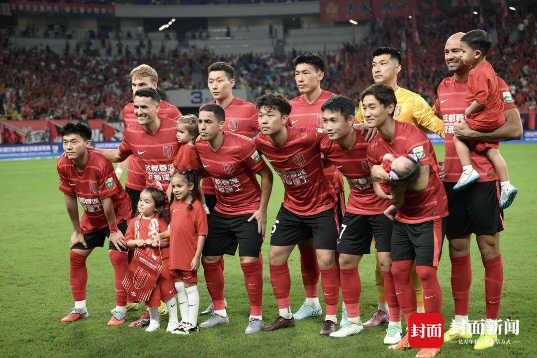 抢分大战!球队在国内足球比赛中积极备战的简单介绍 抢分大战!球队在国内足球比赛中积极备战的简单介绍