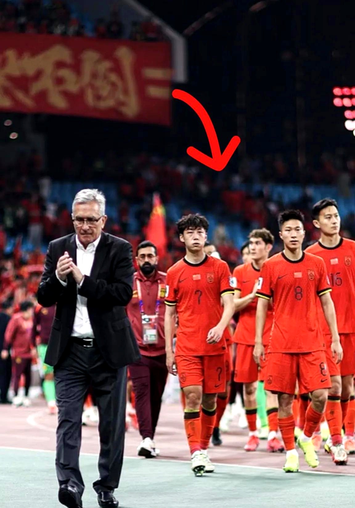 抢分大战!球队在国内足球比赛中积极备战的简单介绍 抢分大战!球队在国内足球比赛中积极备战的简单介绍