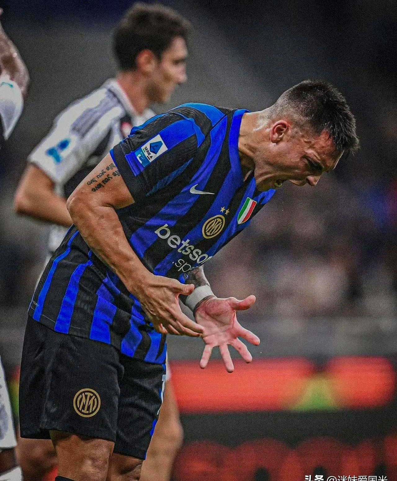 尤文官方宣布签下国际米兰前锋,引发球迷热议的简单介绍 尤文官方宣布签下国际米兰前锋,引发球迷热议的简单介绍