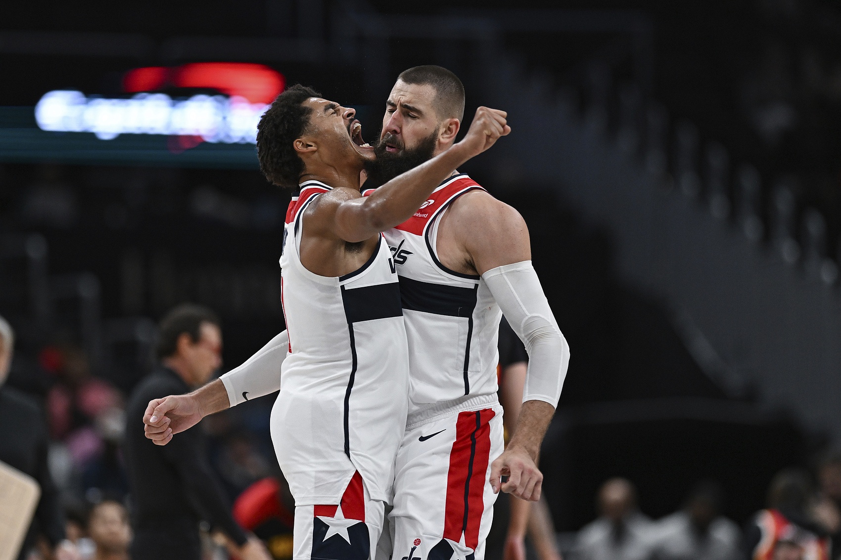 篮网轻取76人，取得九连胜