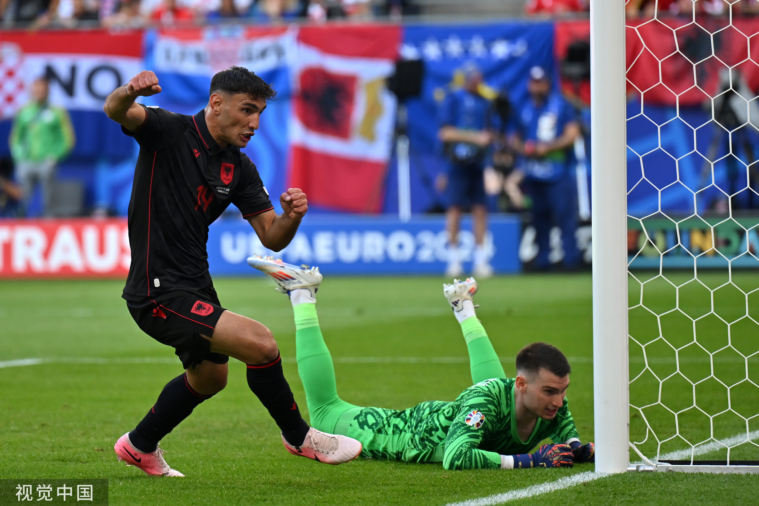 包含捷克欧洲国家杯首秀不败战平克罗地亚预备料赛成功入围的词条 包含捷克欧洲国家杯首秀不败战平克罗地亚预备料赛成功入围的词条